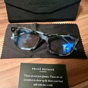 Prive Revaux Eyewear with Case